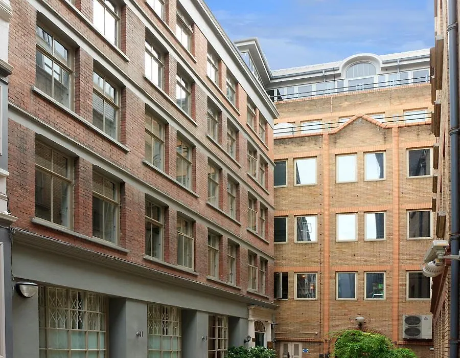 Crane Court By City2Stay-1