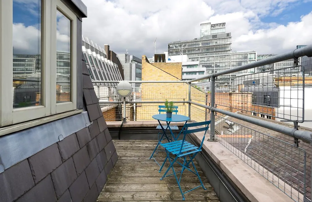 Crane Court By City2Stay-1