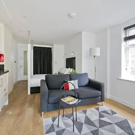 Crane Court By City2Stay-3